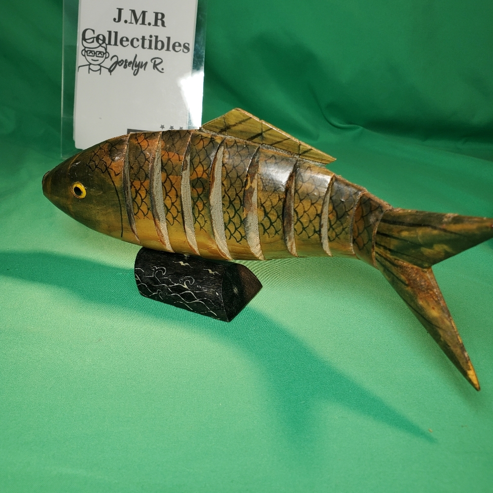 Vintage Hand Crafted Wooden Moving Fish Carved Fish Sculpture Hand Painted
